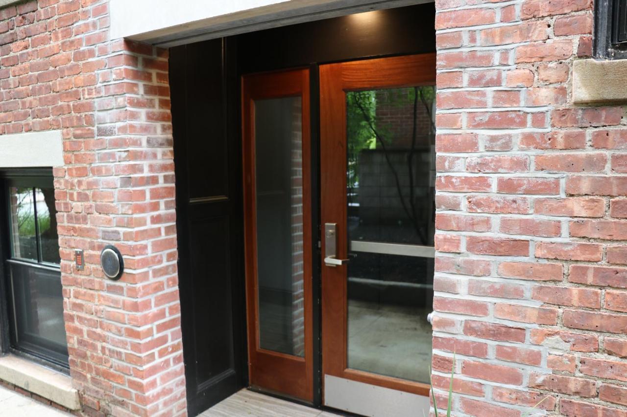 A Stylish Stay W/ A Queen Bed, Heated Floors.. #14 Brookline Exteriér fotografie