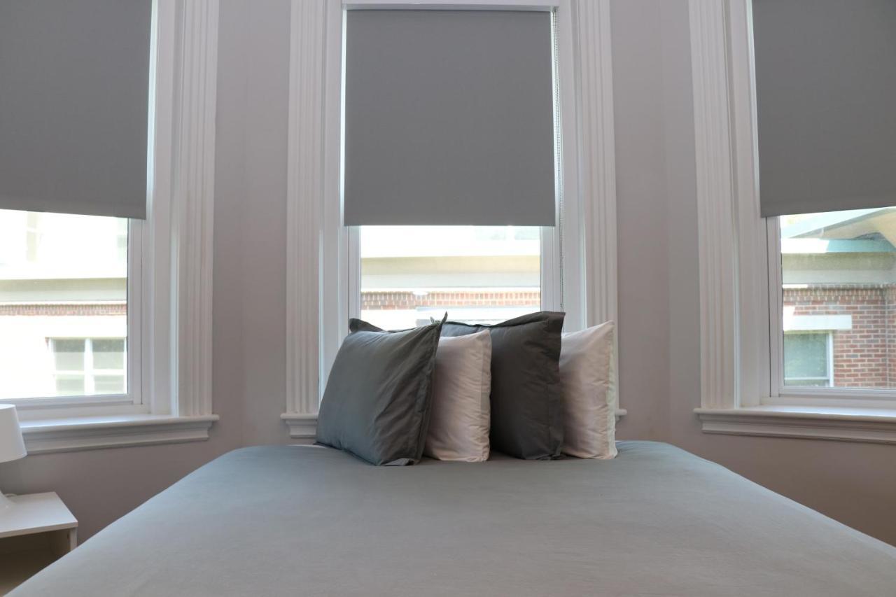 A Stylish Stay W/ A Queen Bed, Heated Floors.. #14 Brookline Exteriér fotografie
